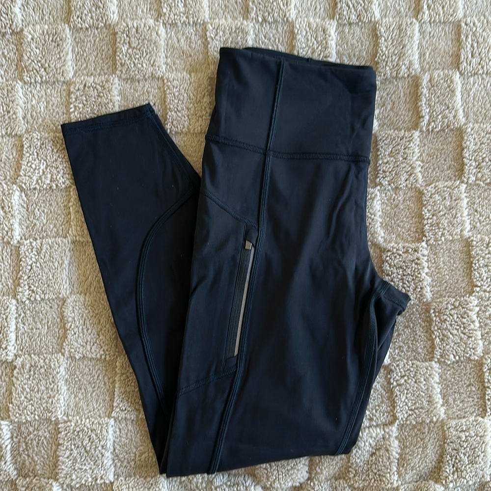 Athleta Rainier Tight Black / S Petite. EUC
